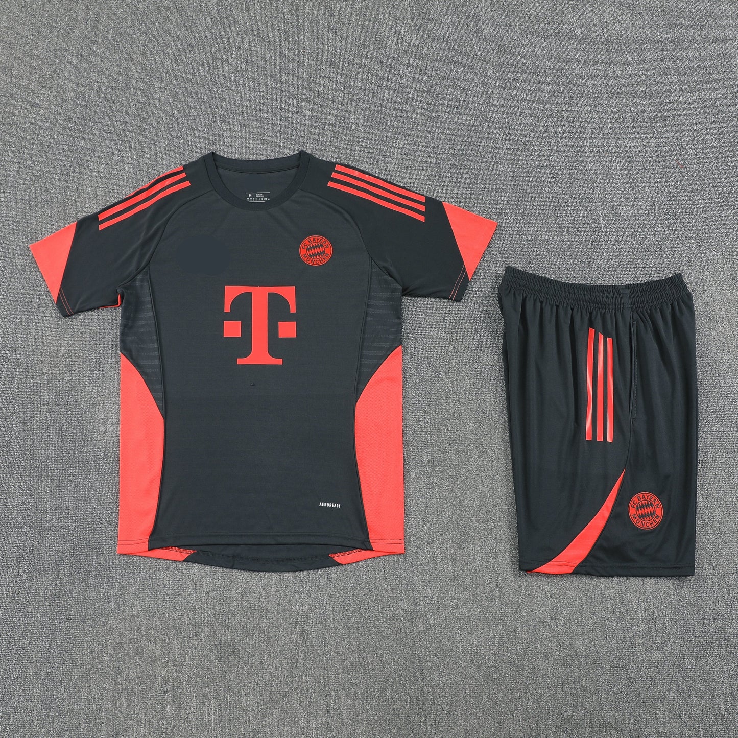 Conjunto de entrenamiento Bayern de Múnich – Camiseta y pantalón corto