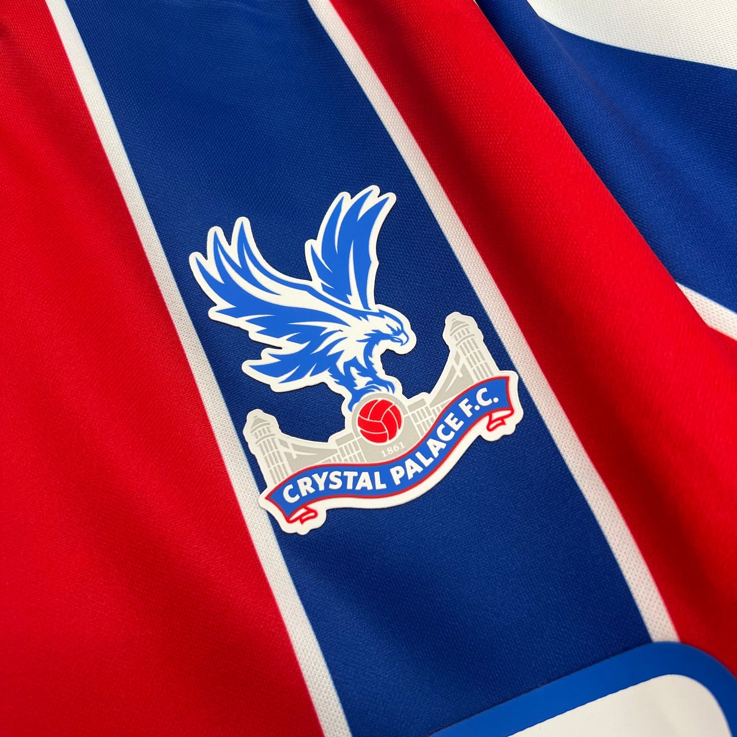 Camiseta Crystal Palace 2025/26 – Primera Equipación | Nueva Temporada | RetroCamis