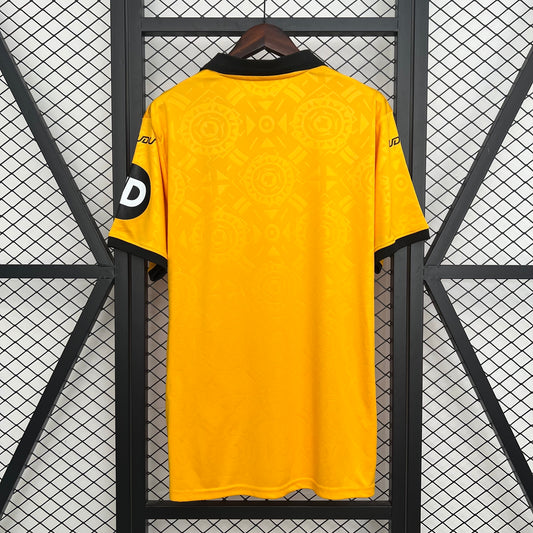 Camiseta Wolves 2025/26 – Primera Equipación | Nueva Temporada | RetroCamis
