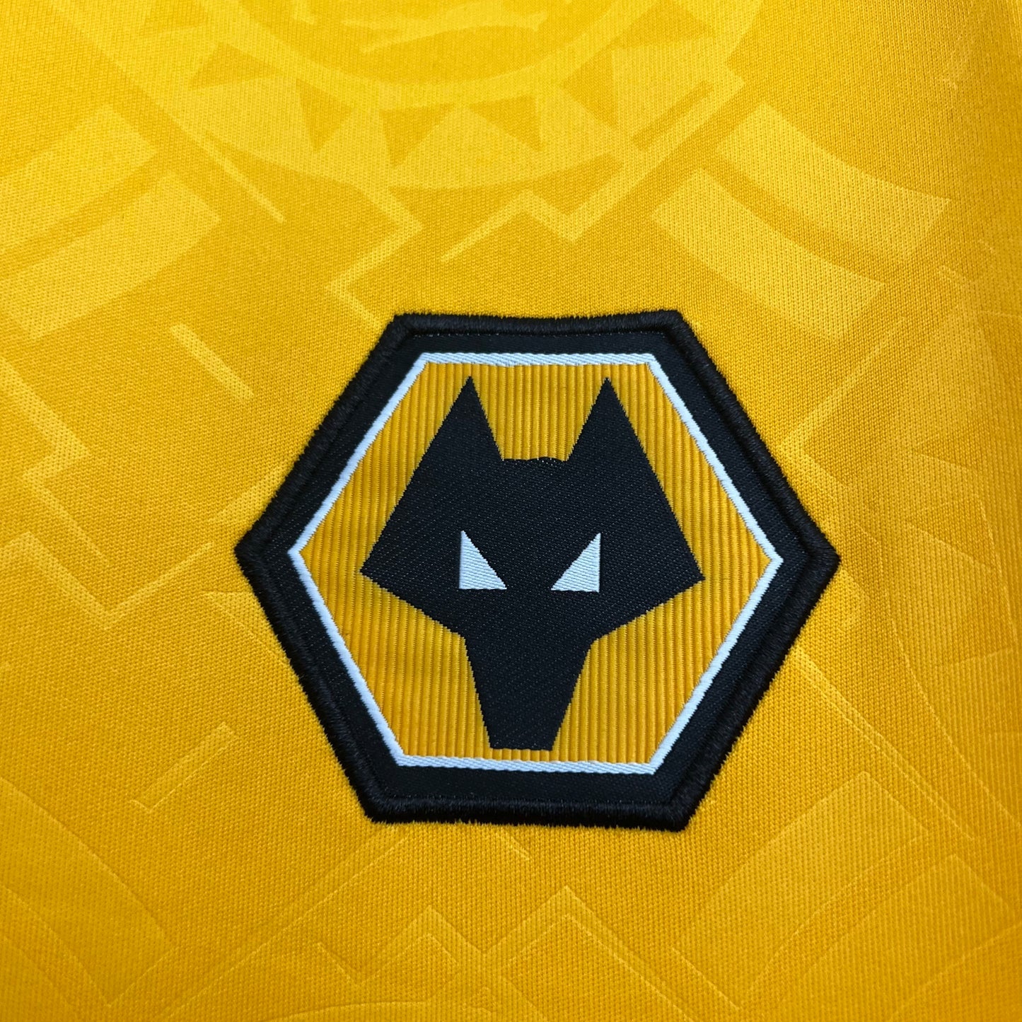 Camiseta Wolves 2025/26 – Primera Equipación | Nueva Temporada | RetroCamis