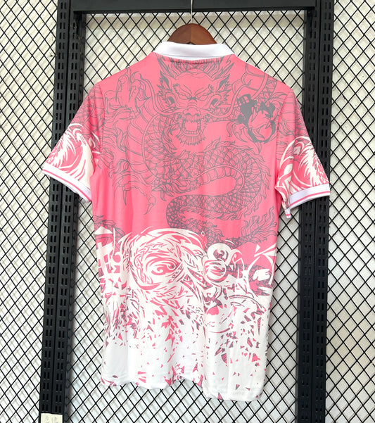 Camiseta Real Madrid Rosa – Edición Especial | RetroCamis