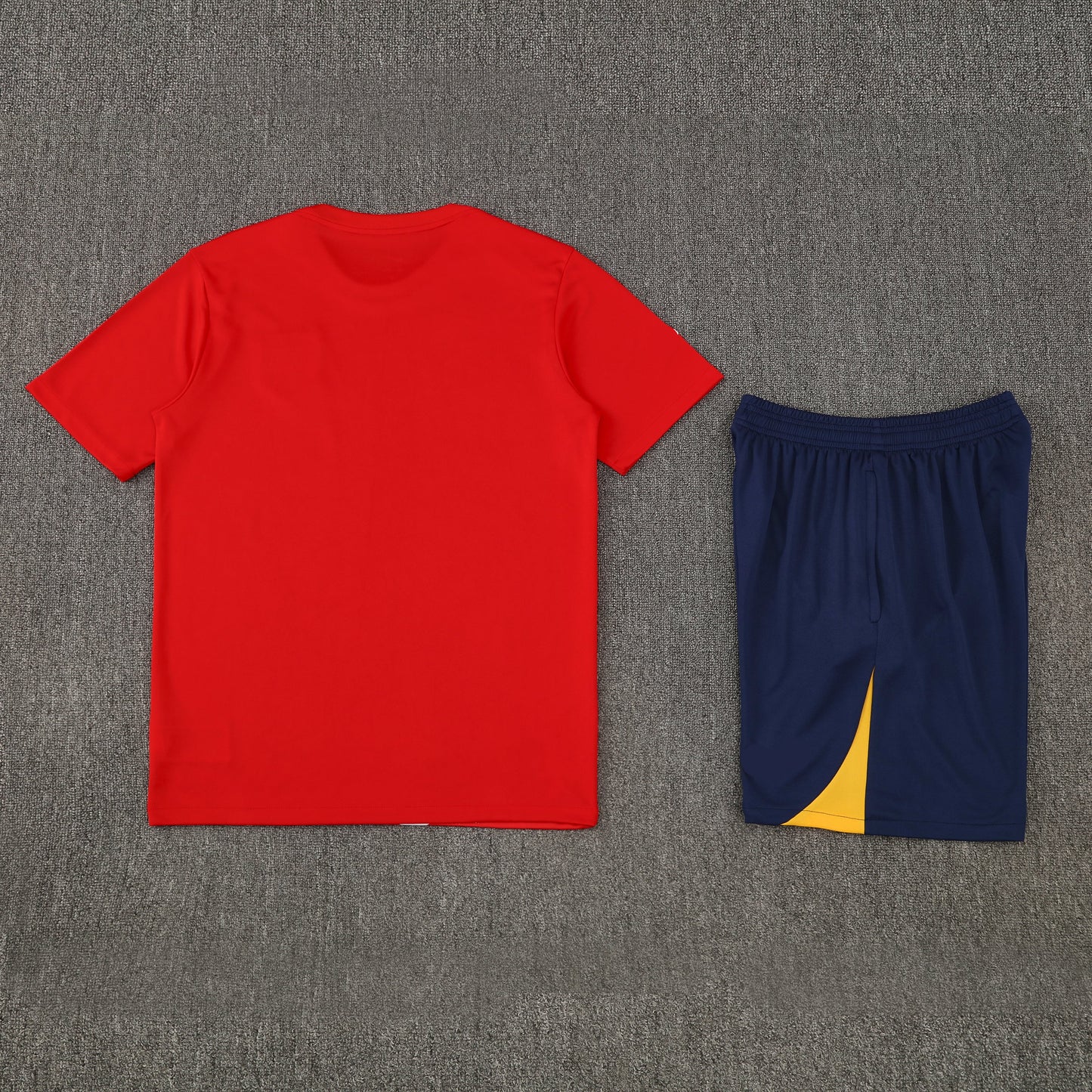Conjunto de entrenamiento Atlético de Madrid – Camiseta y pantalón corto