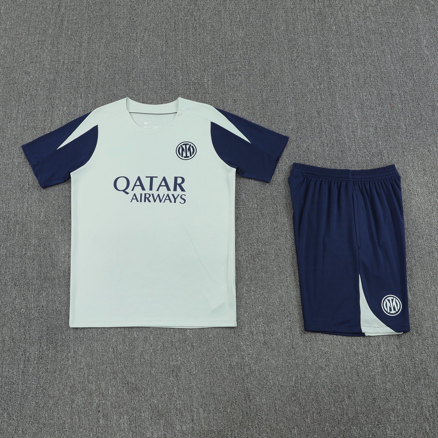 Conjunto de entrenamiento Inter de Milán – Camiseta y pantalón corto