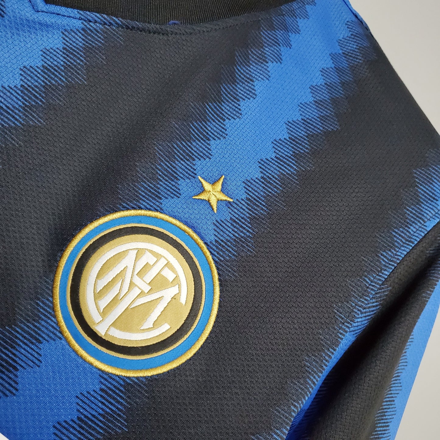 Camiseta Inter de Milán 2010/11 – Primera Equipación | Temporada Retro | RetroCamis